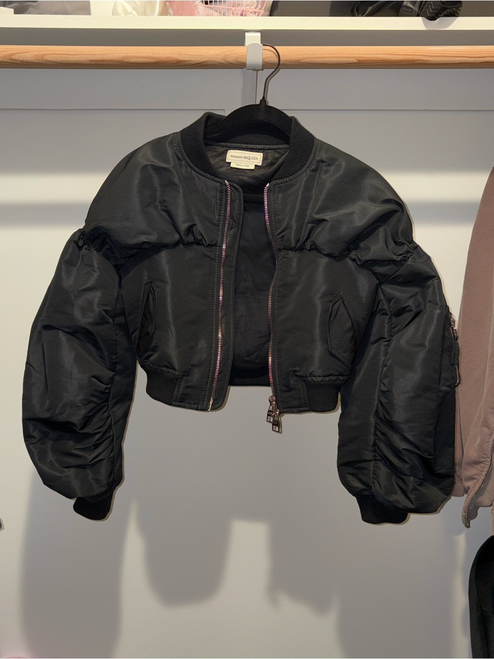 Alexander McQueen Black Cropped Bomber Jacket - Women